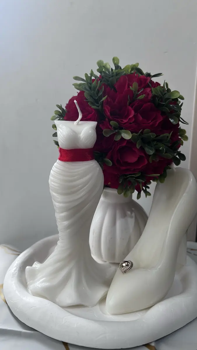 👰✨ Gəlinlik və Ayaqqabı Dəsti Şam — sevginin və xüsusi günlərin zərif xatirəsi el işi şəkli 4